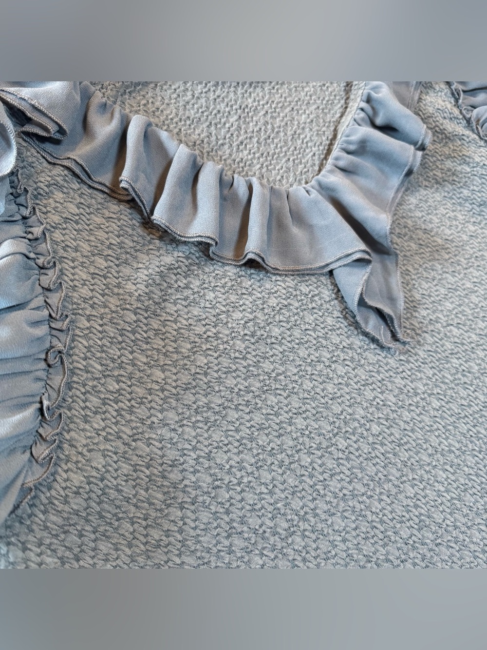 GiGio Women’s Dusty Blue Top Textured Knit Ruffle V-Neck Boutique Blouse Large - Picture 15 of 16